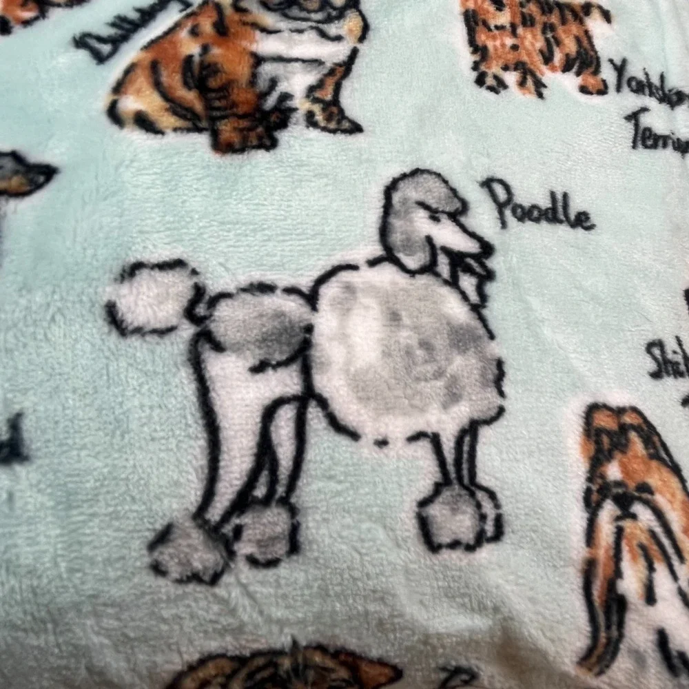 City Chic Dog Breed Throw Blanket 60x70 – Poodle Beagle Dachshund Boxer NWT